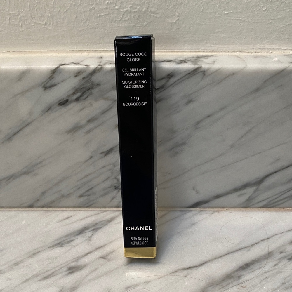 CHANEL Rouge Coco Lip Gloss color is Bourgeoisie 119 new in box never used